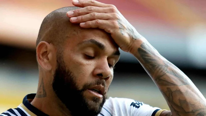 A prisão de Daniel Alves: Advogado pede fim da prisão preventiva