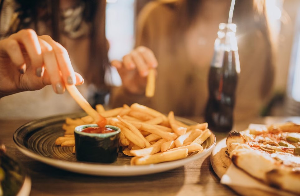 Uso continuado de frituras e suas consequência; Como fazer fritura sem óleo?